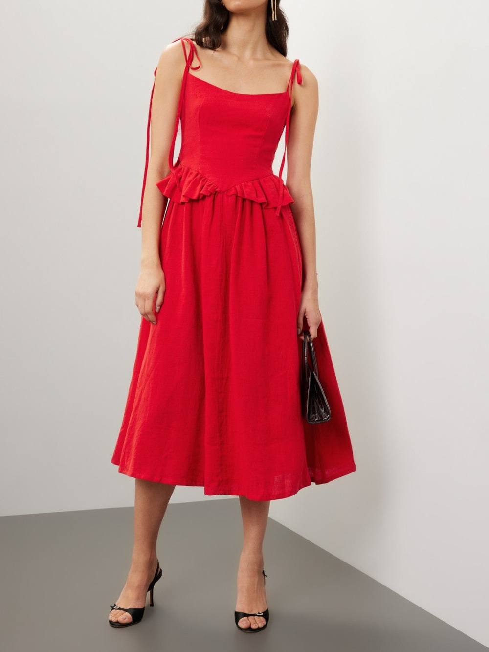 Eliza Faulkner • Tessa Linen Midi Cut Out Dress